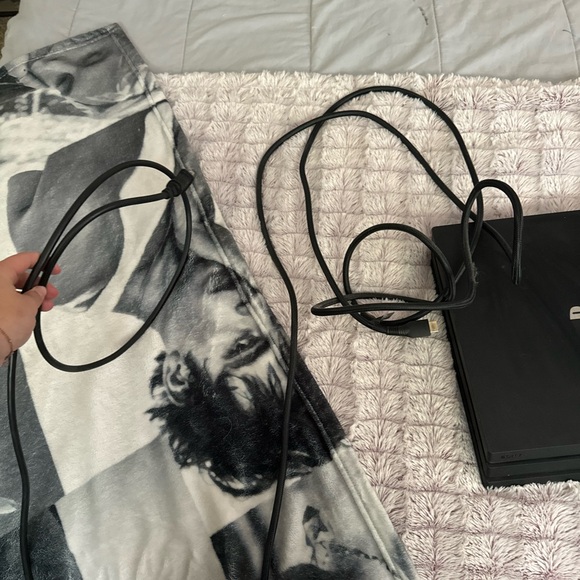 PS4 Gaming Console - Picture 2 of 15